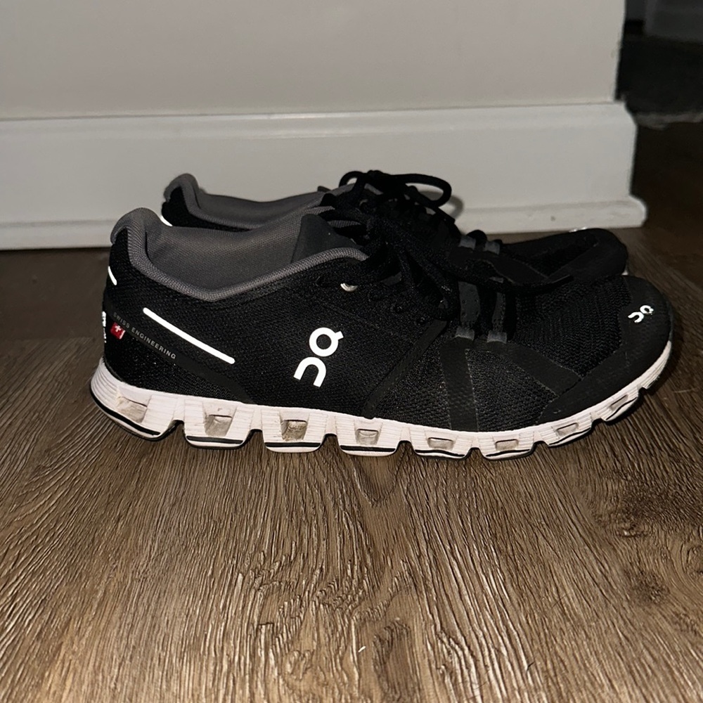 On Cloud Running Shoes - Cloud 5 - Black + White - Women’s size 8